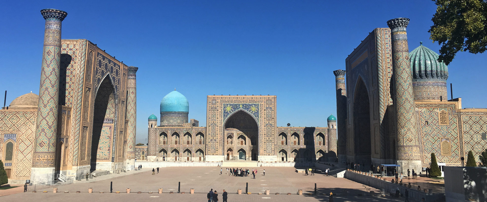 Registan Square Samarkand Veres Vert